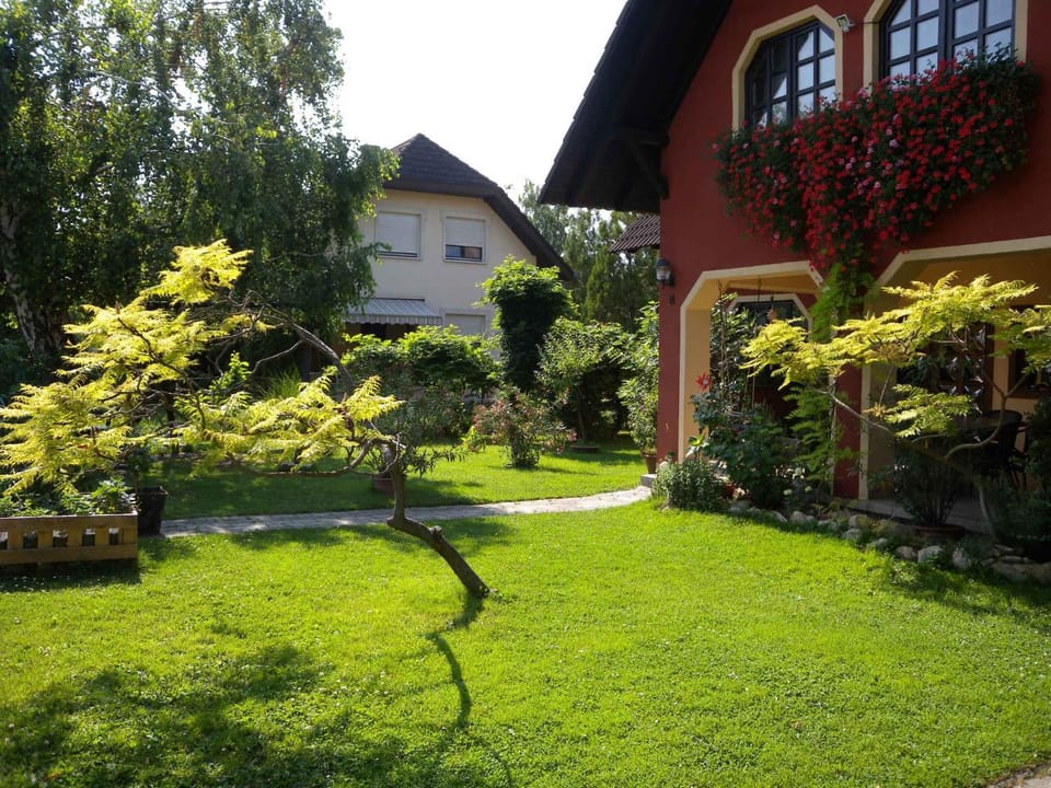 Summer, Garden