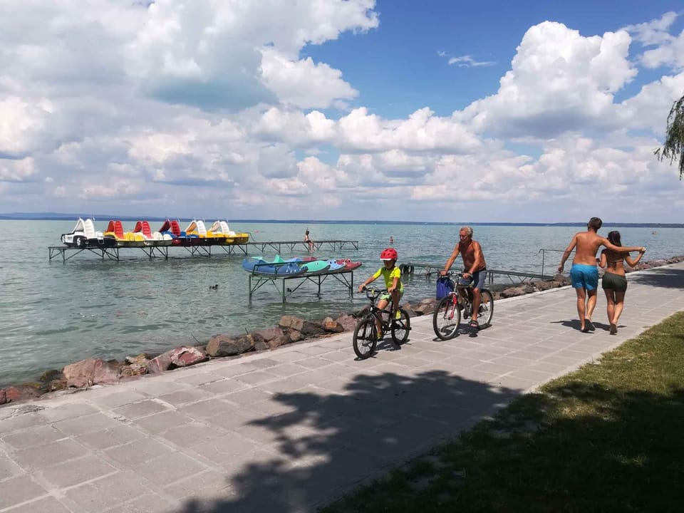Nearby landmark, Summer, Beach