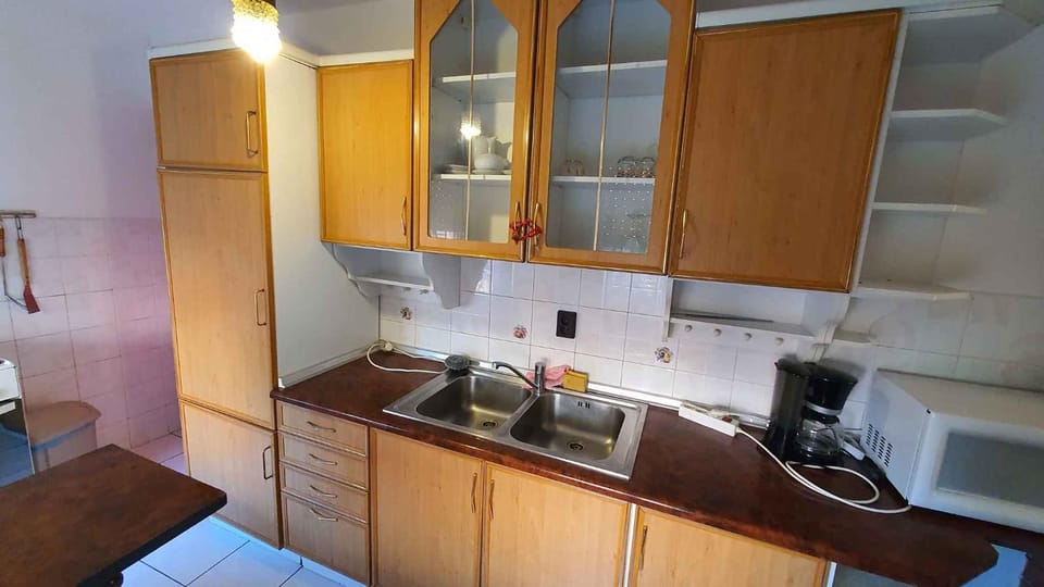 Coffee/tea facilities, Dining area, microwave