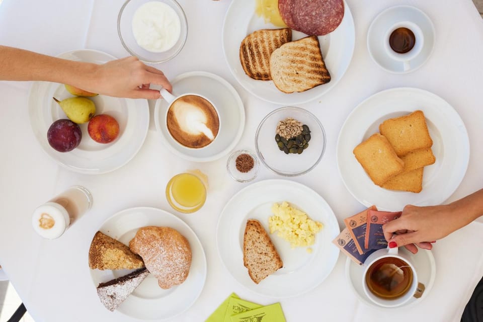 Food and drinks, Food, Breakfast, Continental breakfast, Drinks