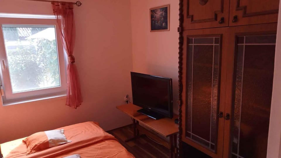 TV and multimedia, Bedroom