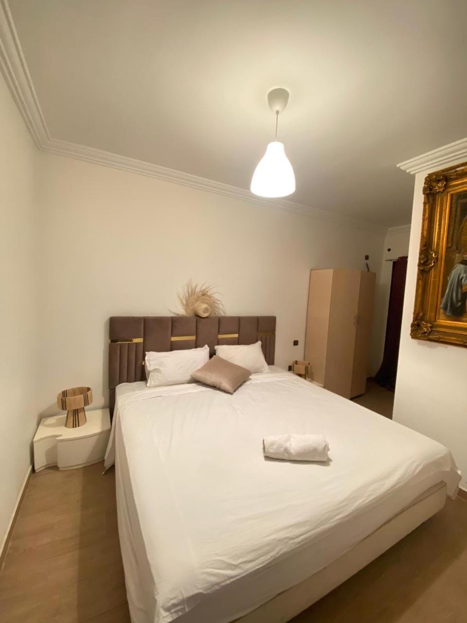 Bed, Bedroom, towels, wardrobe