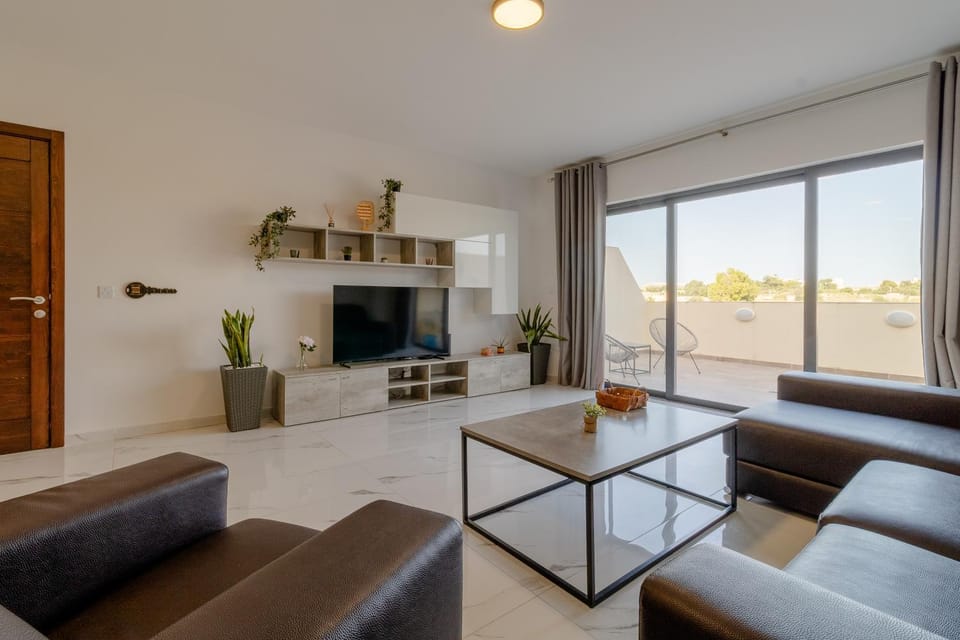 Luqa 3 bedroom penthouse T Apartment in Malta