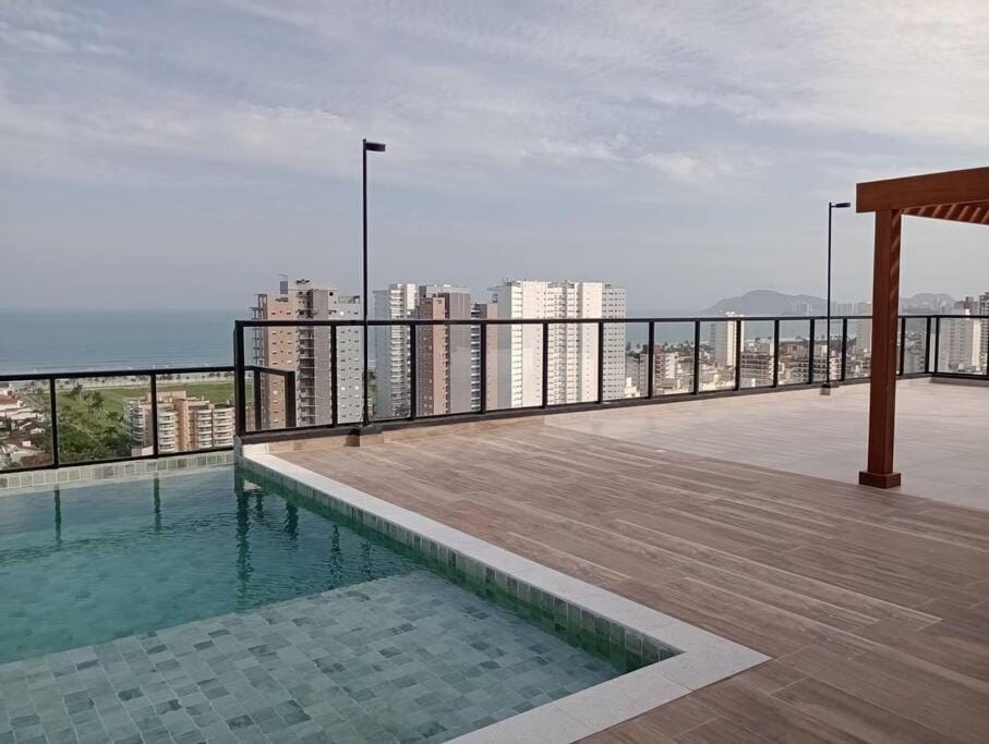 Studio169 Guarujá vista mar! Apartment in State of São Paulo