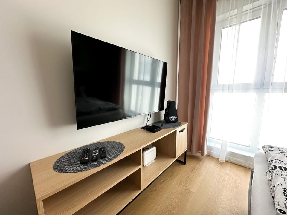 Communal lounge/ TV room, Evening entertainment