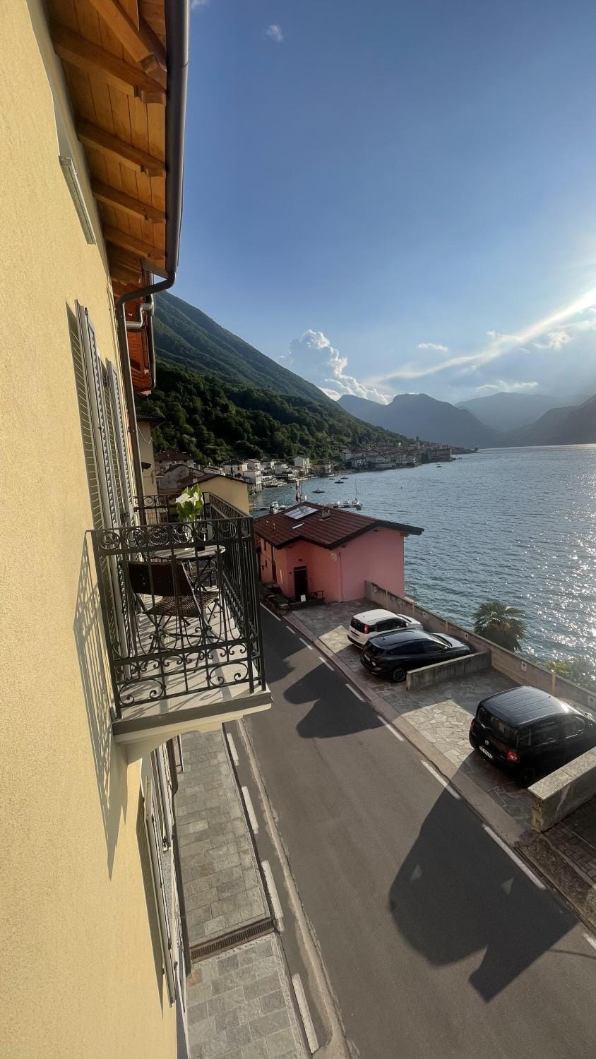2-Bed Apt with Stunning Lake Como Views & Terrace Apartment in Lombardy
