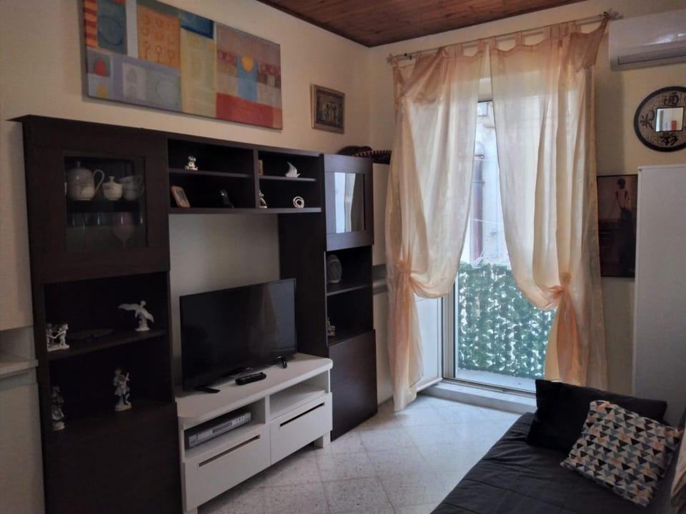 TV and multimedia, Living room, Evening entertainment, wardrobe