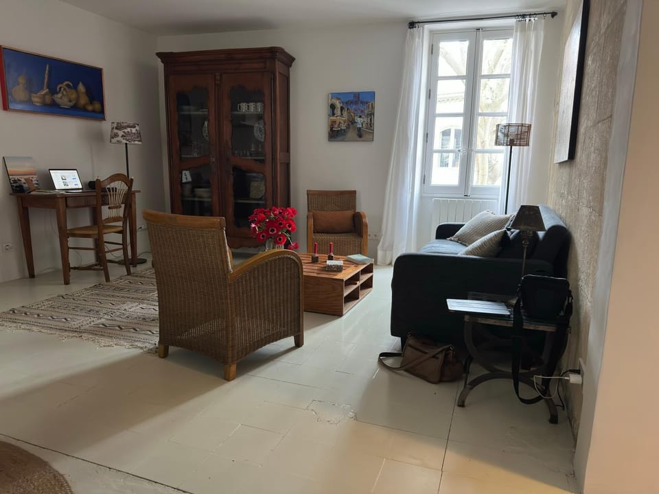 Seating area