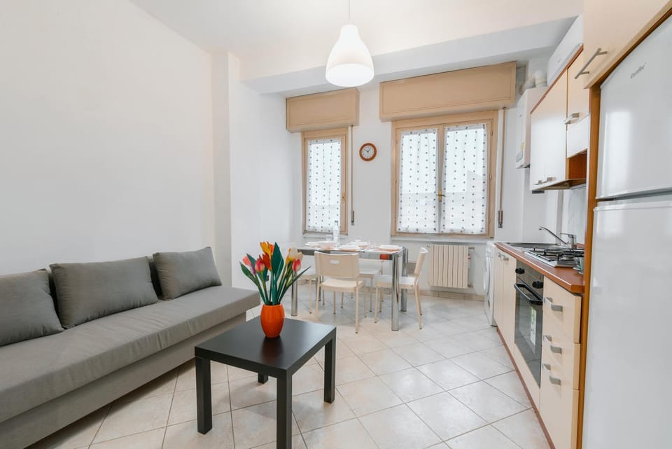 Kitchen or kitchenette, Living room, Dining area