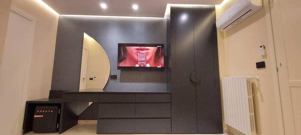 TV and multimedia, hair dresser, oven, wardrobe, air conditioner