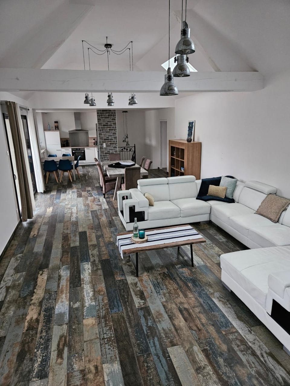 Living room, Seating area, Dining area