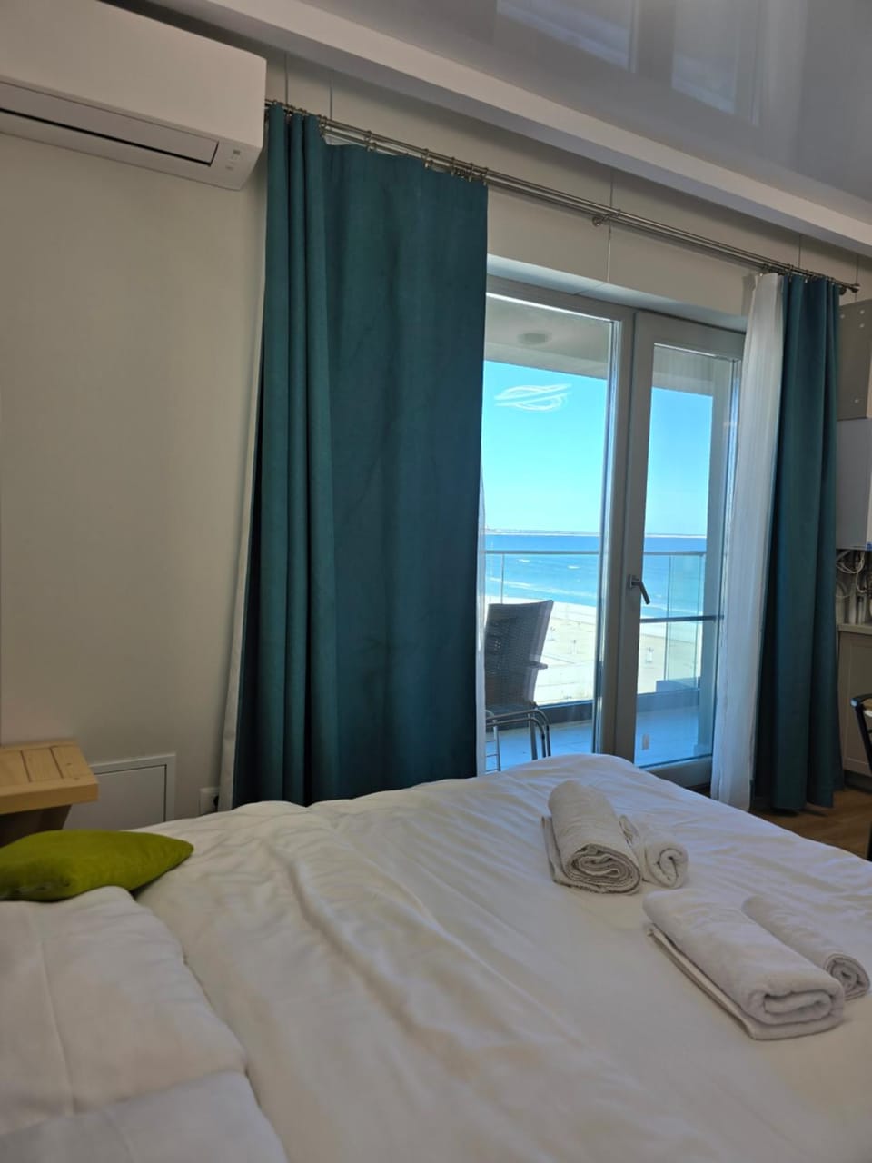 Best View Studio-Endless Summer Mamaia Nord Apartaments Apartment in Constanța County