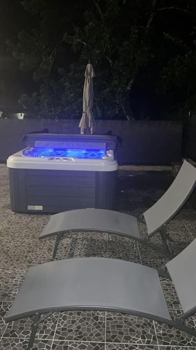 Bungalow de charme Apartment in Martinique