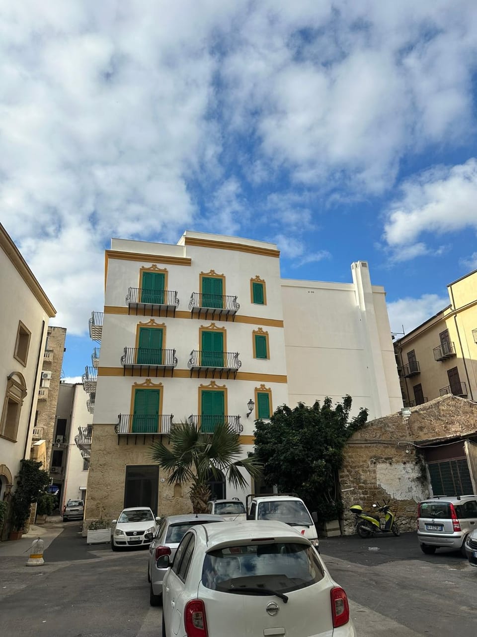 Property building, TV and multimedia, Street view