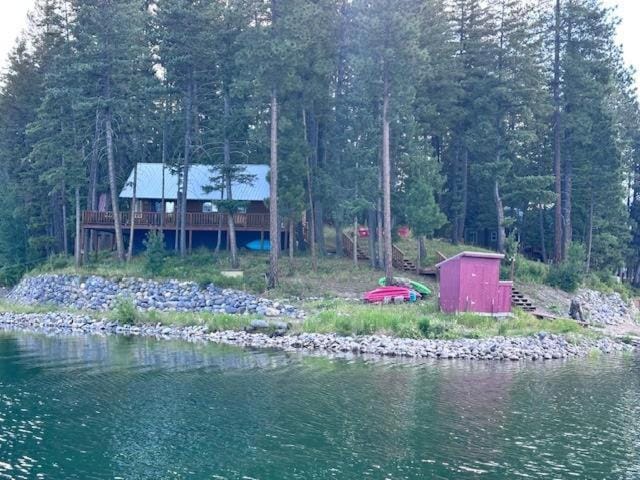 Deer Island House in Echo Lake