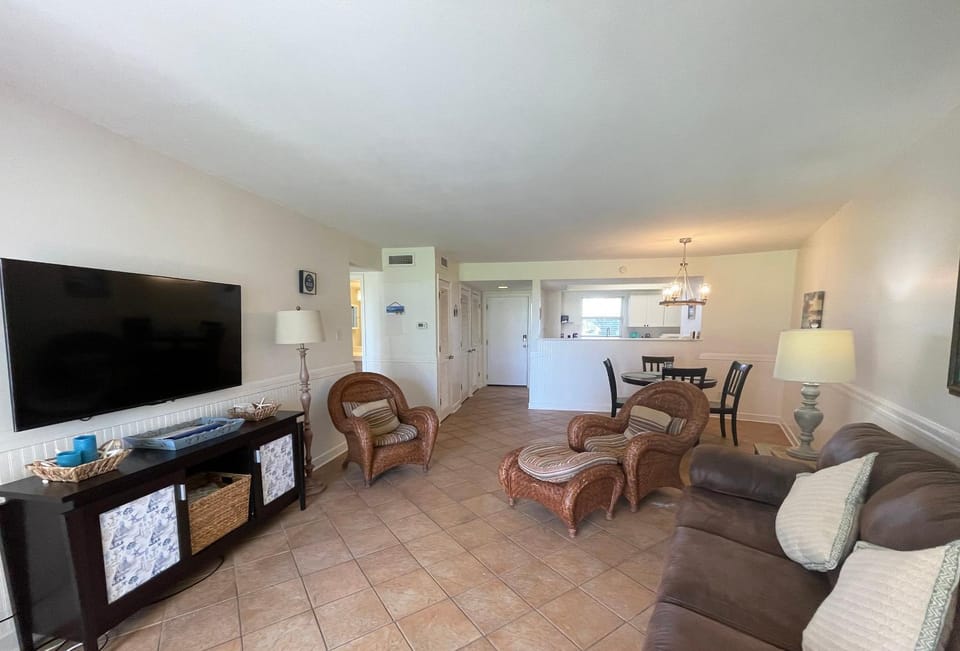 El Matador 114 - FREE TICKETS!! Your stay includes free tickets to many area attractions! House in Okaloosa Island