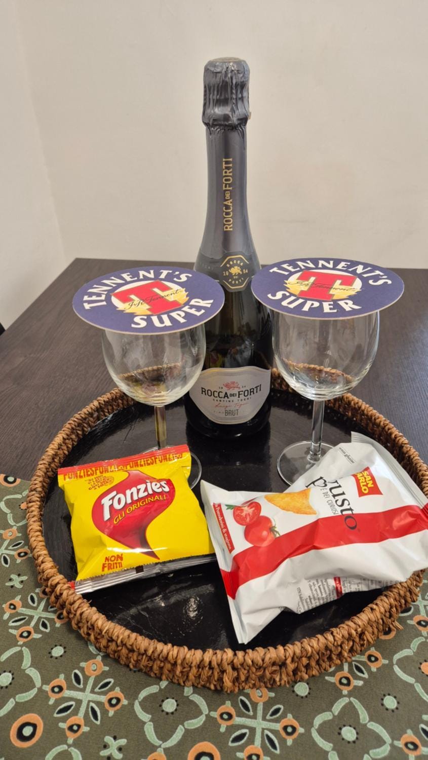 Food and drinks, Food, Drinks, Alcoholic drinks
