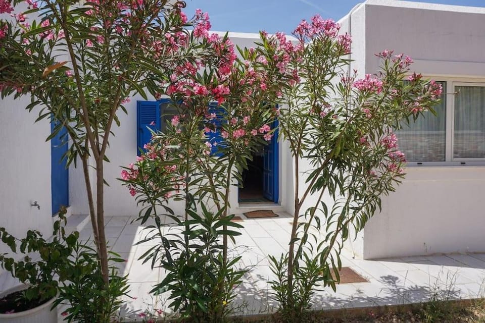 House by the beach,next to village,sunset view House in Decentralized Administration of the Aegean