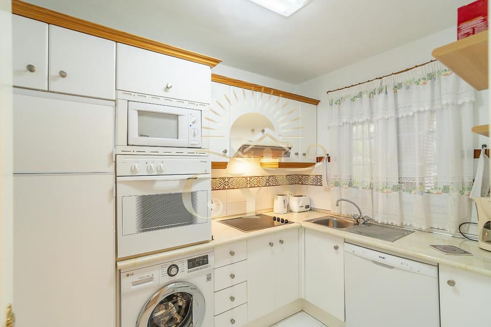 CYV - Sunny Mountainview Retreat Apartment in Costa del Sol
