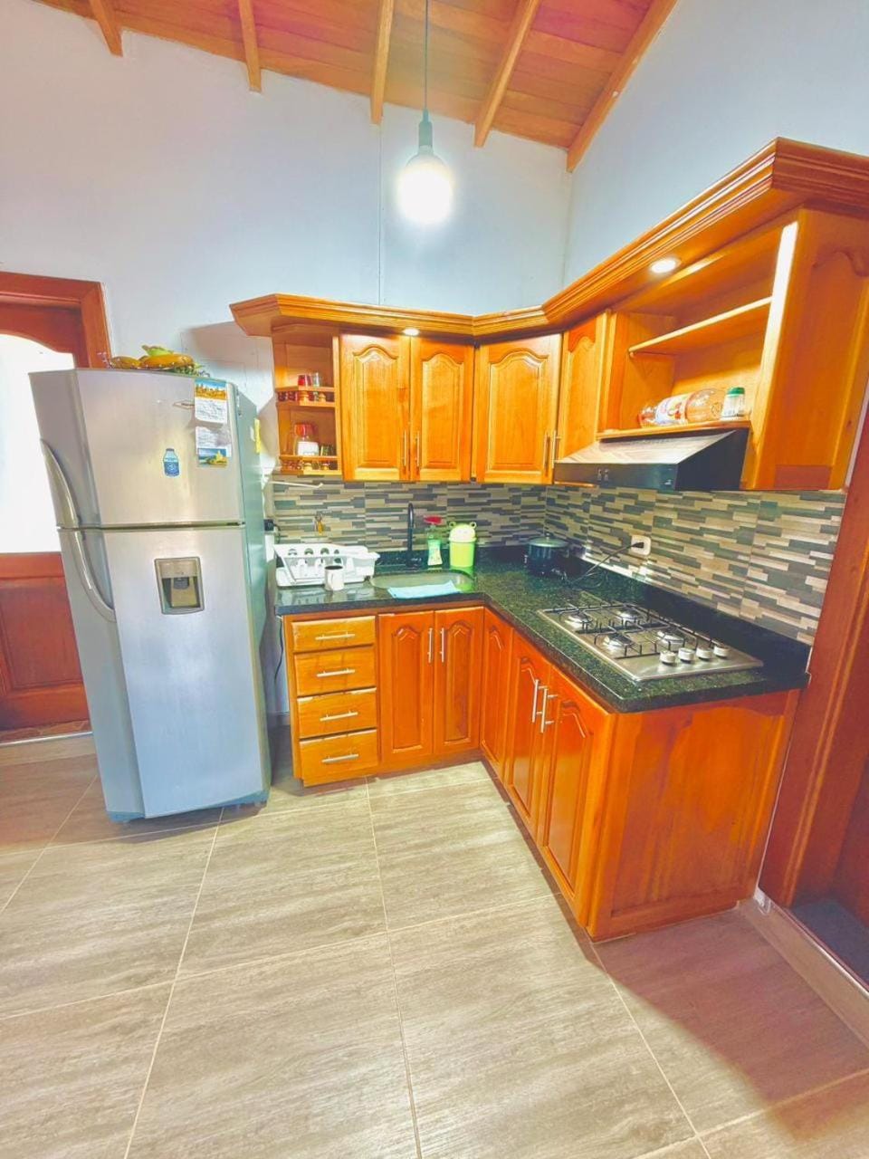 Kitchen or kitchenette, dishwasher, stove