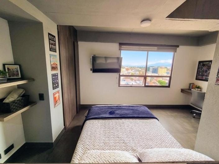 Photo of the whole room, Bedroom