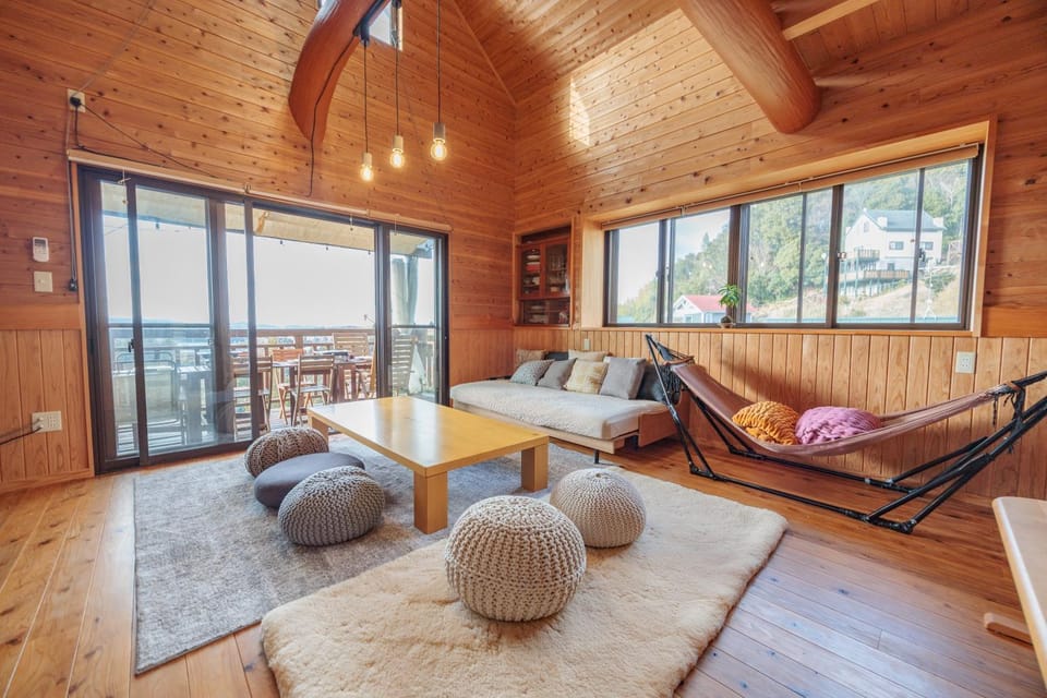 Living room, air conditioner