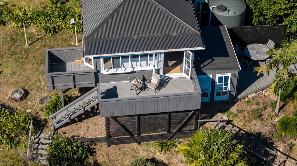 Property building, Bird's eye view, Garden