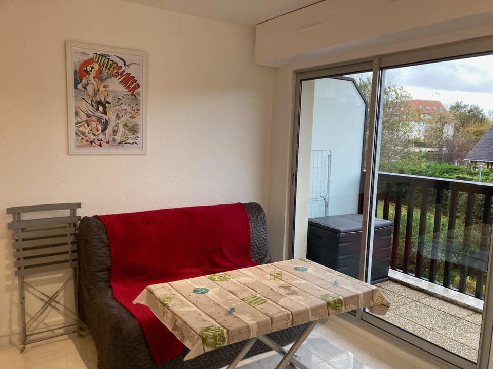Charmant appartement 2 pièces avec balcon près de la plage - FR-1-712-74 Apartment in Normandy