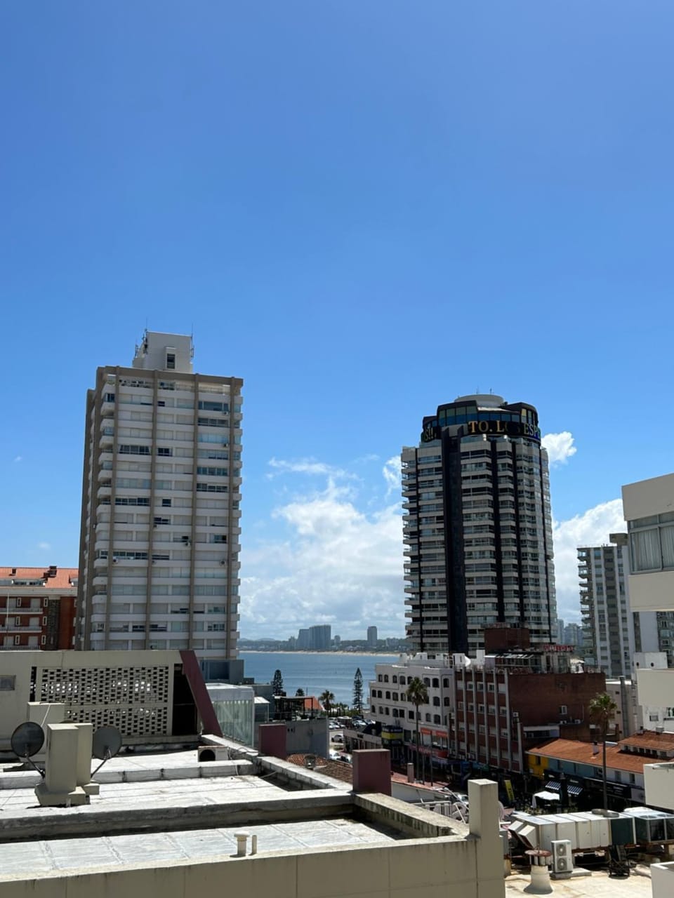 Apartamento a pasos de todo. Apartment in Punta del Este