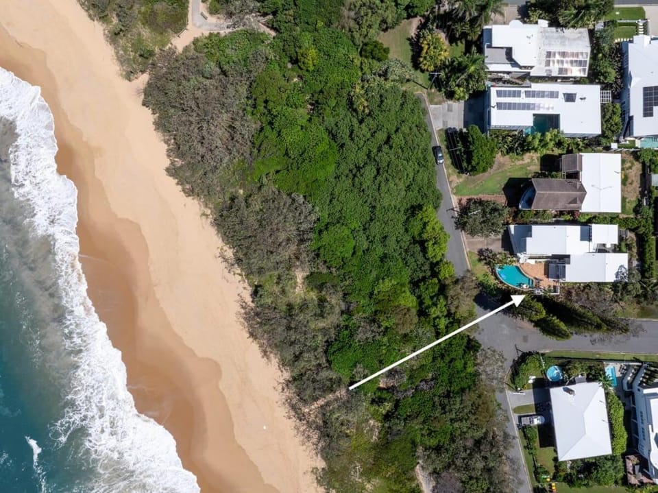 Neighbourhood, Bird's eye view, Beach