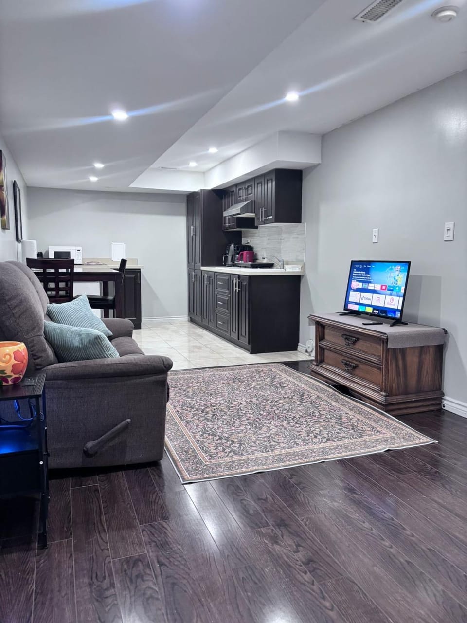 Bernie's Basement Apartment in Halton Hills