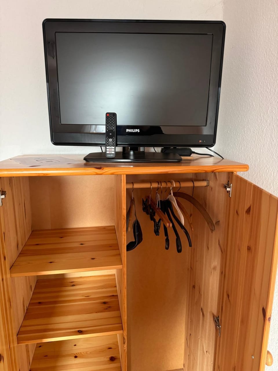 TV and multimedia, wardrobe