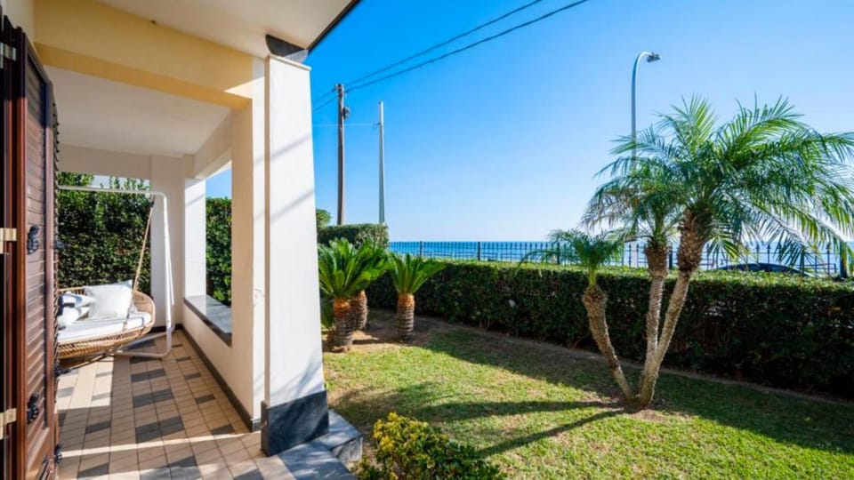 Garden, View (from property/room), Garden view, Sea view