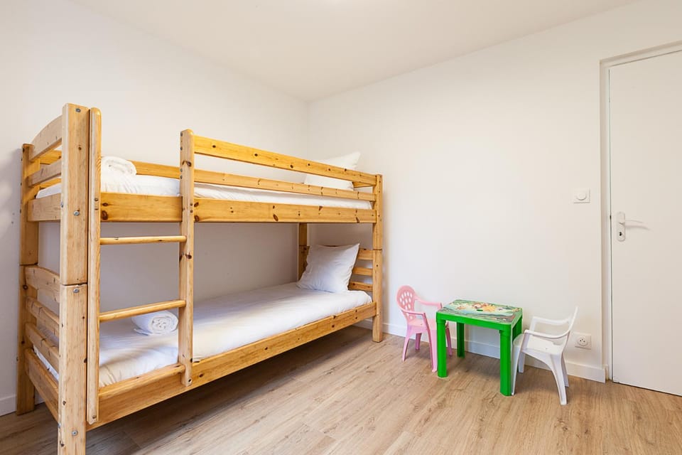 bunk bed