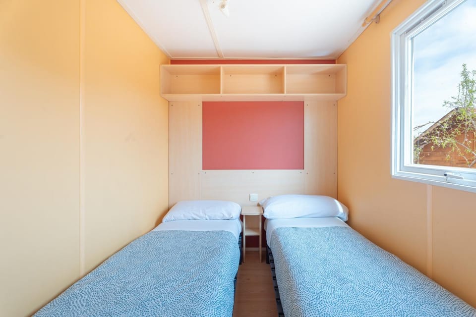 Property building, Living room, Bedroom