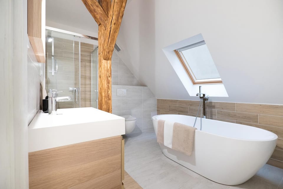 Bathroom, Bath