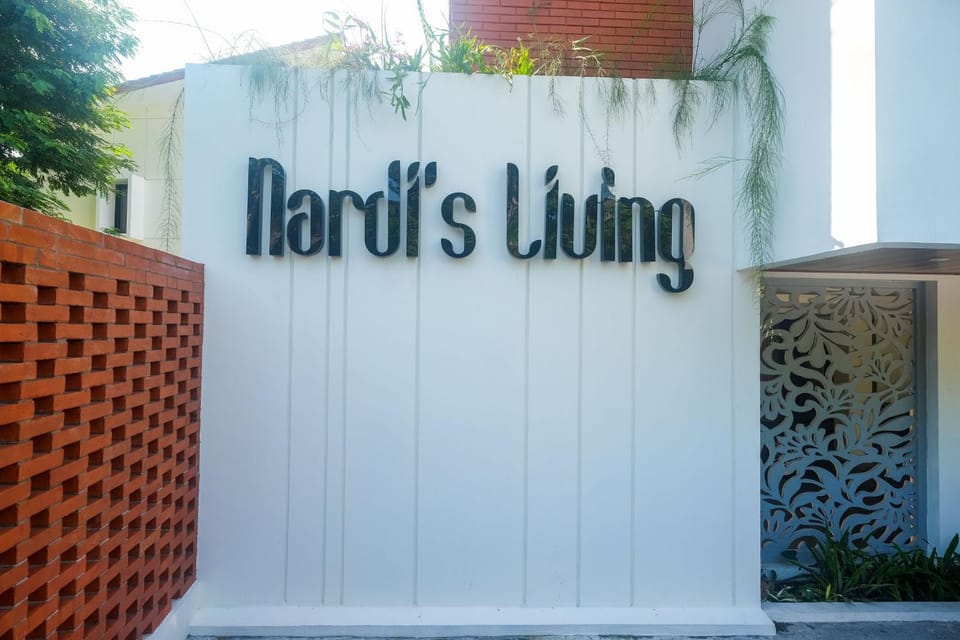 Property logo or sign
