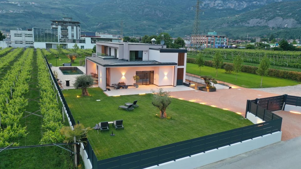 Property building, Natural landscape, Garden, Garden view