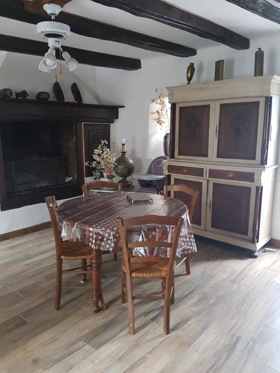 Property building, Living room
