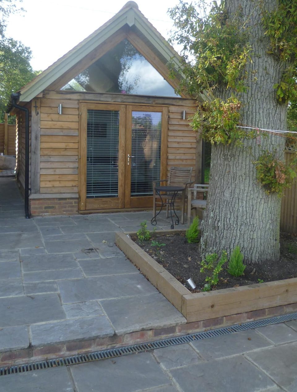 Little Oak - Small Rural Self Contained Oak Barn Unit - Sleeps 2 Apartment in Borough of Waverley