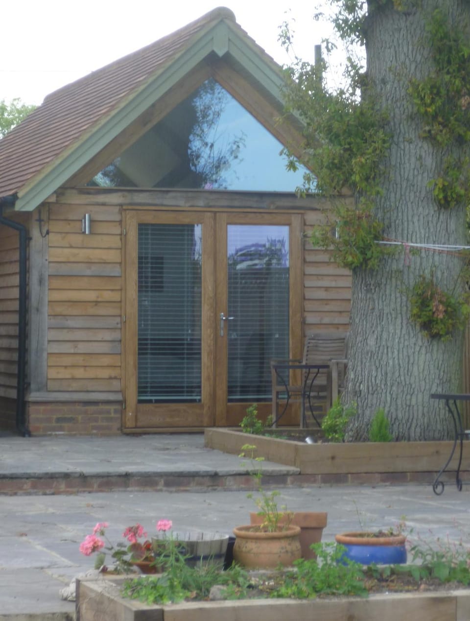 Little Oak - Small Rural Self Contained Oak Barn Unit - Sleeps 2 Apartment in Borough of Waverley