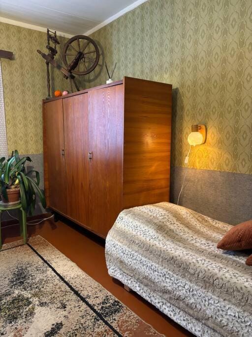 Bed, Bedroom, wardrobe