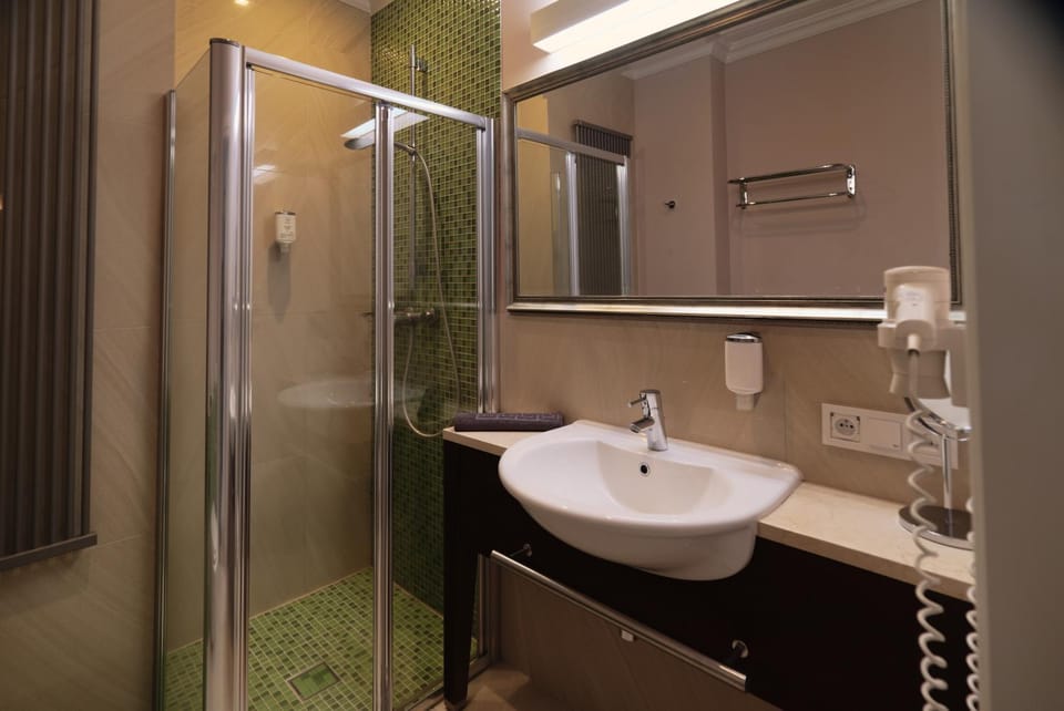 Shower, Bathroom