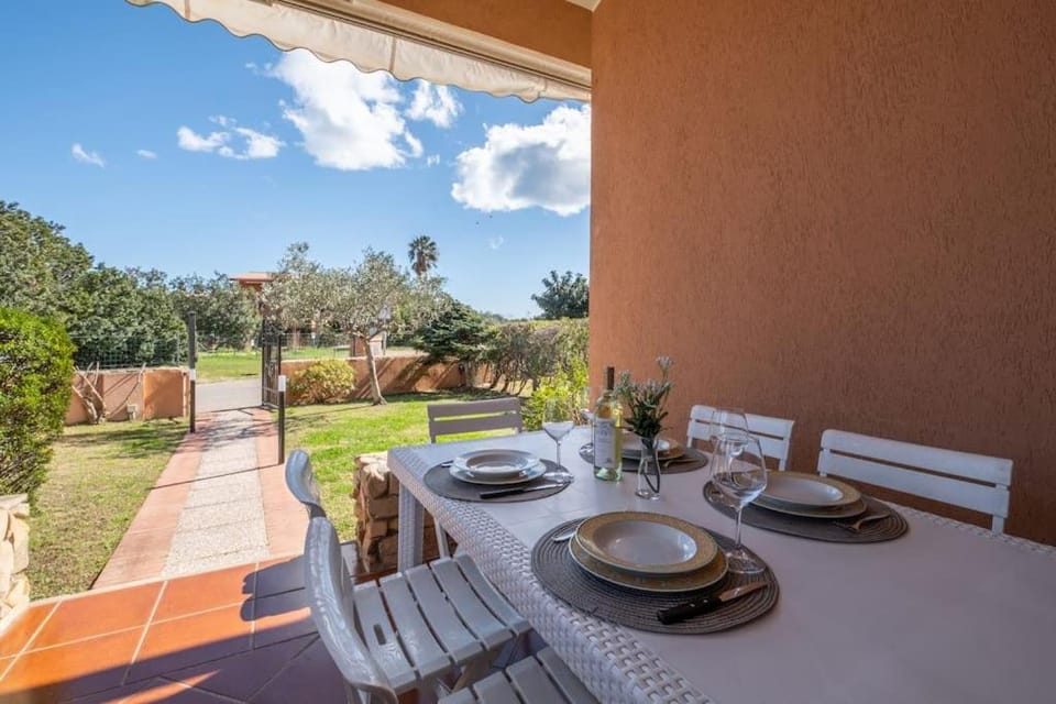 Comfort a 4 minuti dal mare- Giardino e bbq House in Costa Rei