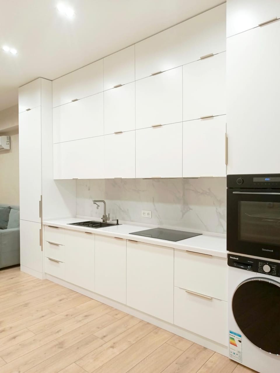 Coffee/tea facilities, Kitchen or kitchenette, oven, stove, washing machine