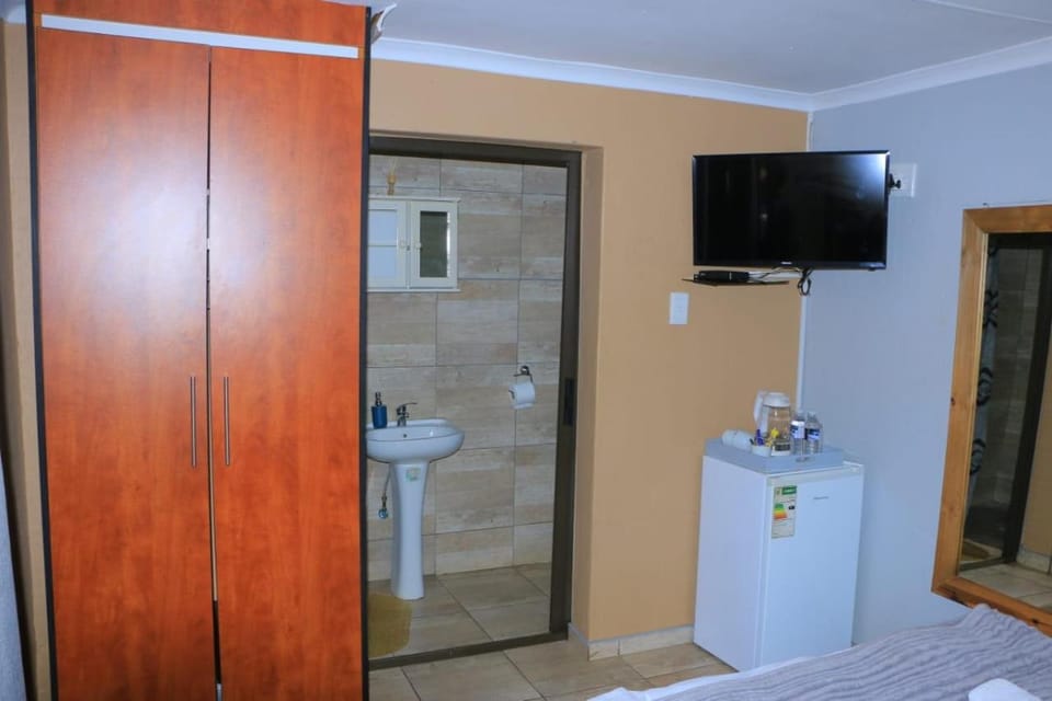 ZWIZWO Guest House Bed and Breakfast in South Africa