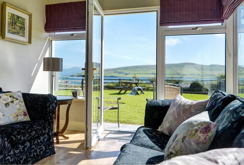 18 Ard na Mara House in Dingle