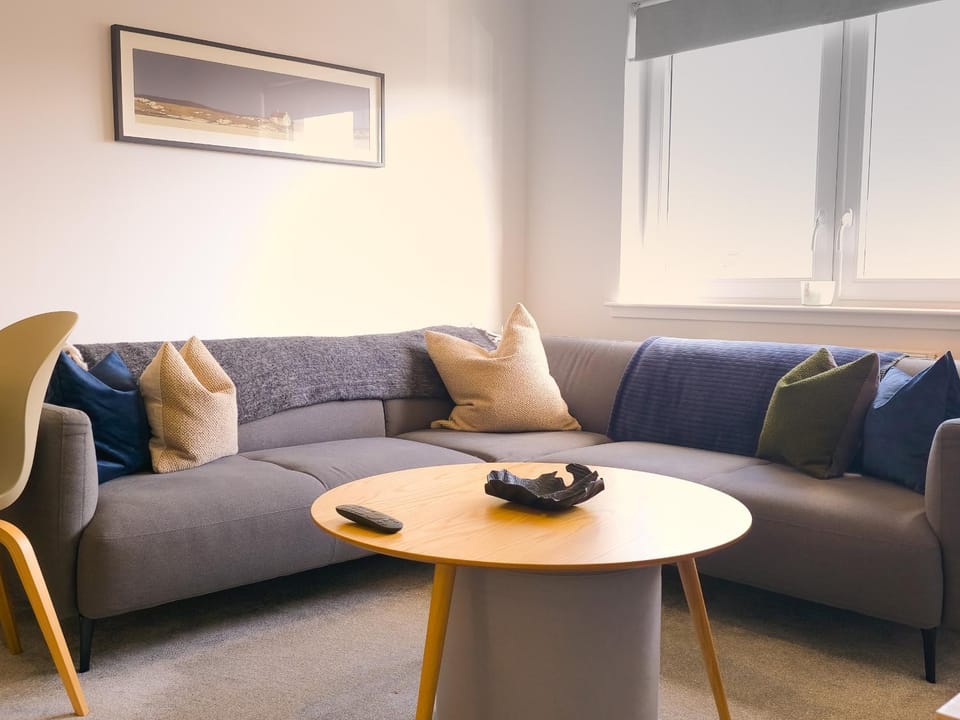 Communal lounge/ TV room, Living room