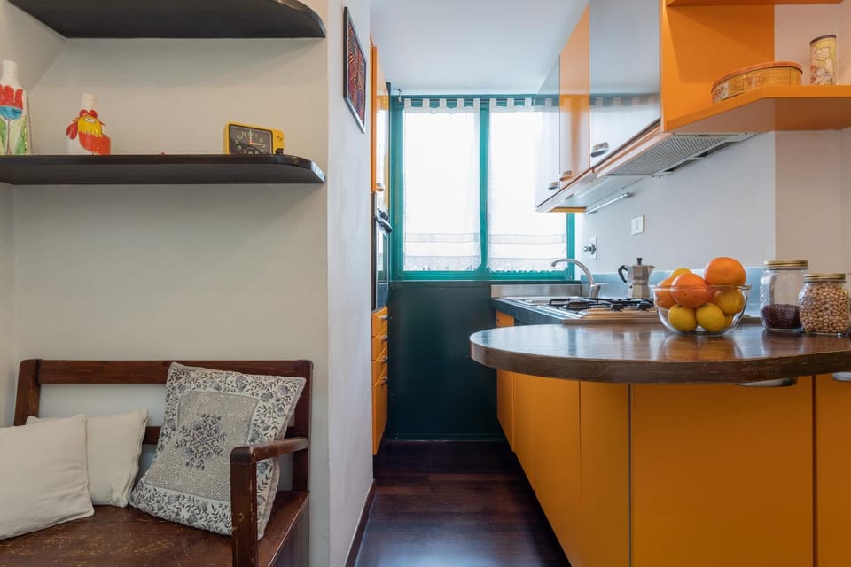 Kitchen or kitchenette, pet friendly, stove