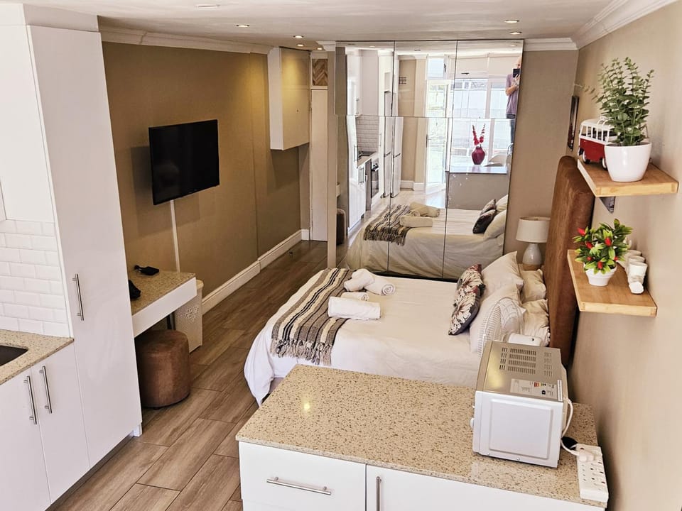 TV and multimedia, Photo of the whole room